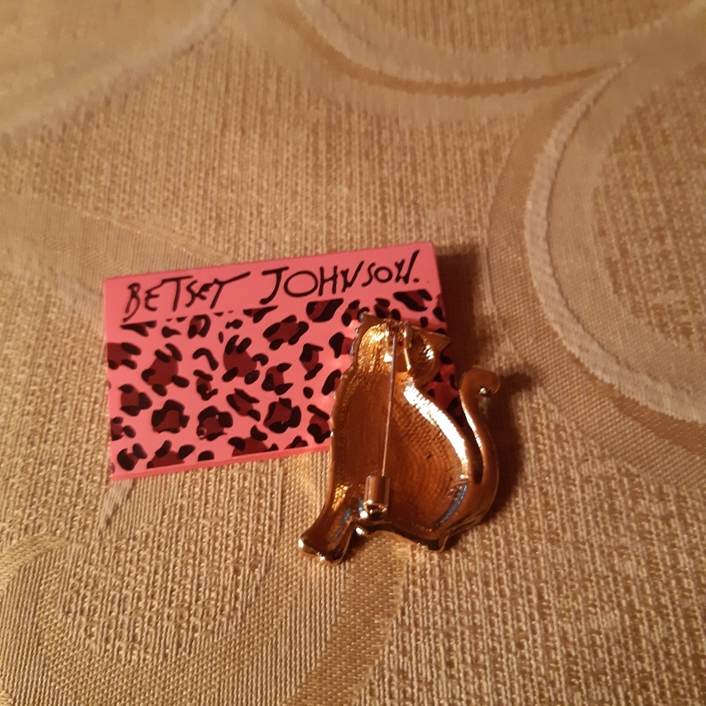 Betsey Johnson Brooch - Picture 2 of 2